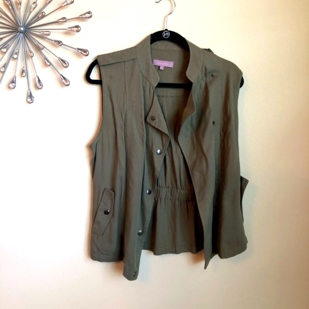 WARDROBE STAPLE OLIVE GREEN VEST MEDIUM - Picture 1 of 7